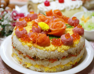 SUSHI-CAKE-is-now-very-popular-in-Japan__880